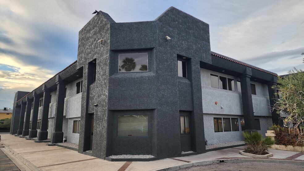 More Photos Of 222-228 S Rainbow Blvd, Las Vegas Office For Lease