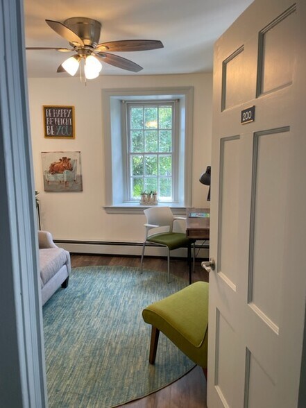 More Photos Of 748 Bethlehem Pike, Ambler Office For Lease