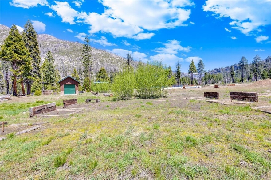 More Photos Of 1 State Hwy 108, Pinecrest Hotel For Sale