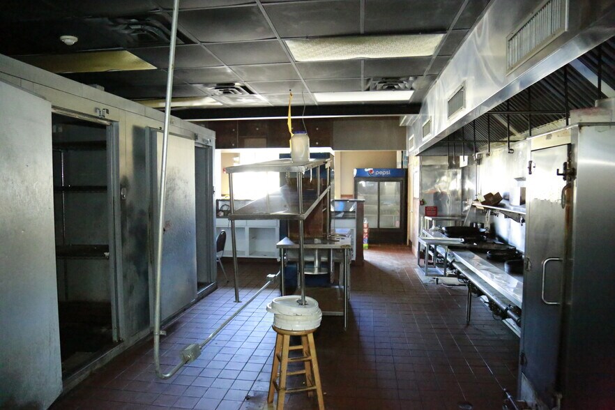More Photos Of 1383 Earl L. Core Rd, Morgantown Restaurant For Lease