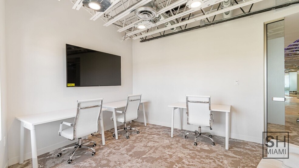 More Photos Of 820 W 41st St, Miami Beach Coworking Space