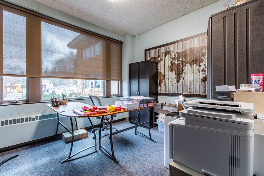 More Photos Of 974 Skyline Dr SW, Rochester Religious Facility For Lease
