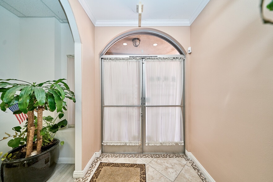 More Photos Of 308 S 1st Ave, Arcadia Apartments For Sale