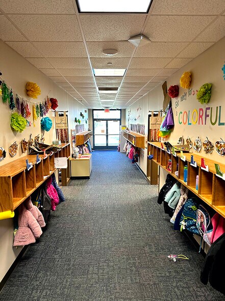 More Photos Of 41W170 Russell Rd, Elgin Specialty For Sale