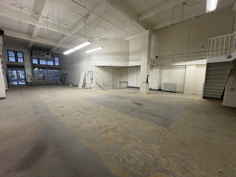 More Photos Of 256 W 38th St, New York Loft Creative Space For Lease