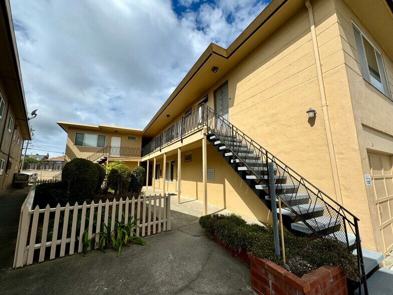 More Photos Of 132 Southwood Dr, South San Francisco Apartments For Sale