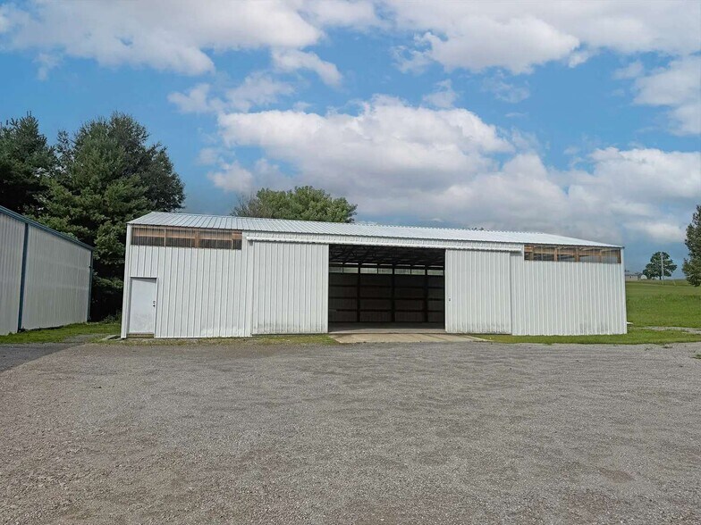 More Photos Of 972 Old US 68, Campbellsville Unknown For Lease