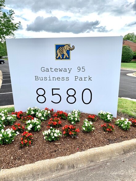 More Photos Of 8580 Cinder Bed Rd, Lorton Flex For Lease