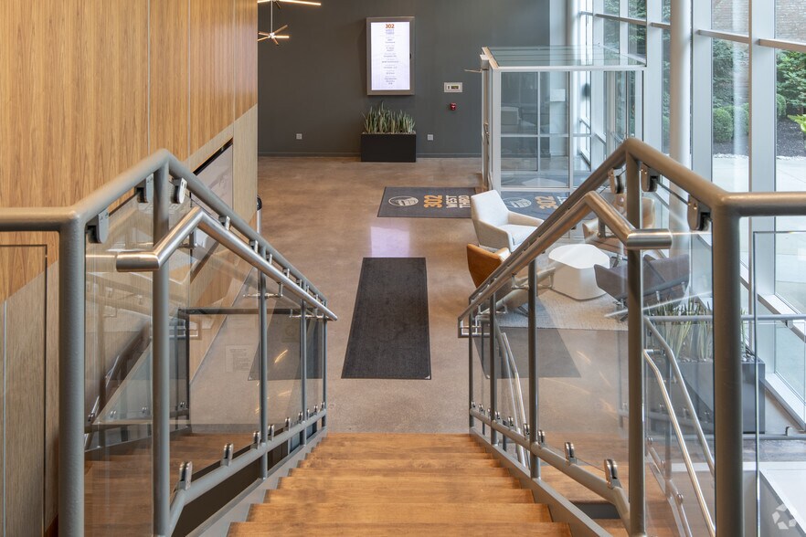 More Photos Of 302 W 3rd St, Cincinnati Office For Lease