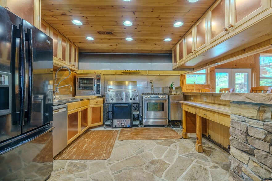 More Photos Of 6720 Erie Rd, Sweetwater Lodge Meeting Hall For Sale