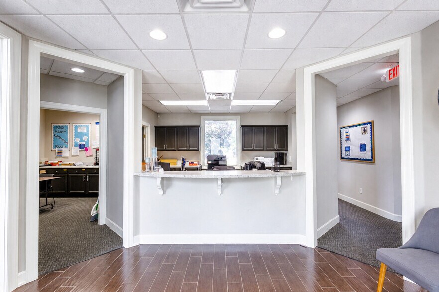 More Photos Of 5963 Kentshire Dr, Kettering Medical For Sale