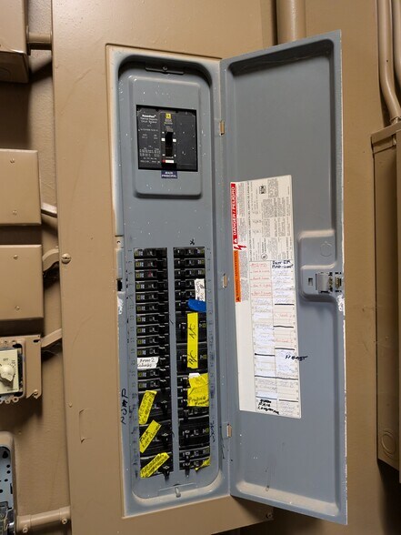 More Photos Of 7029-7055 El Camino Real, Atascadero Unknown For Lease