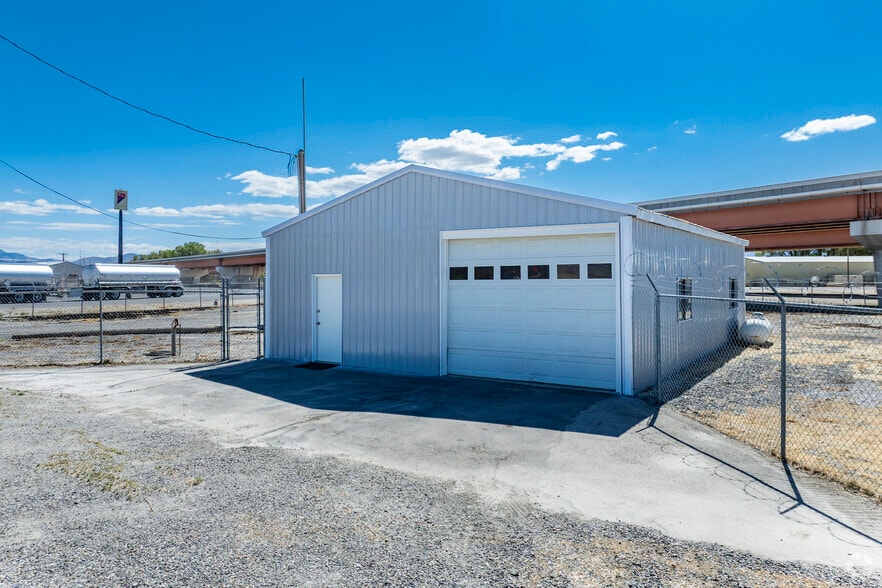 More Photos Of 600 Industrial Way, Lovelock Warehouse For Sale