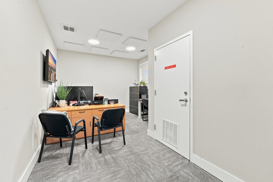 More Photos Of 9250 Highway 17 Byp, Murrells Inlet Office For Sale