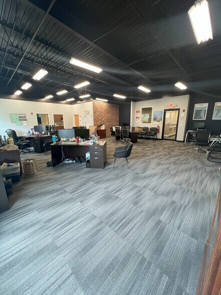 More Photos Of 425 Buford Hwy, Suwanee Storefront Retail Office For Lease