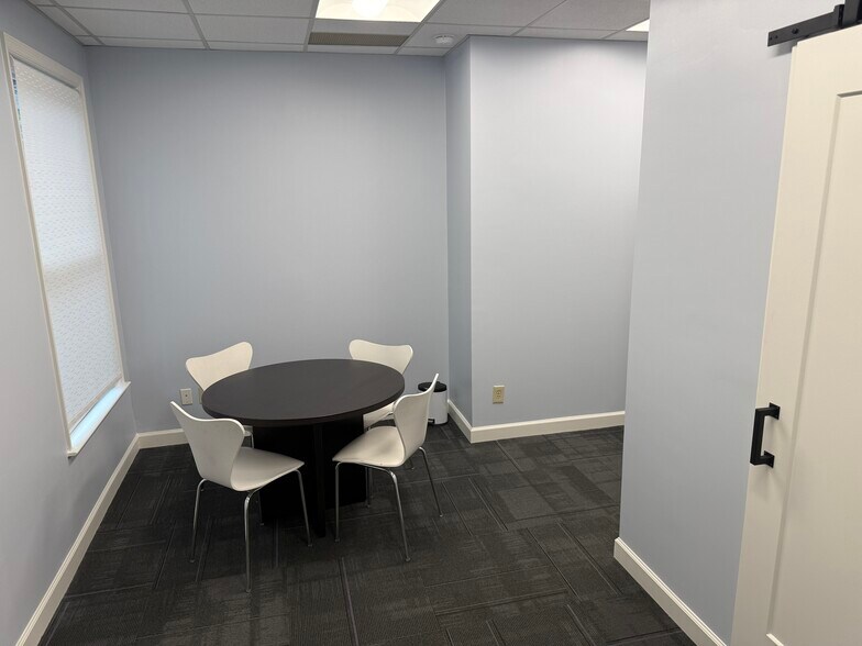 More Photos Of 1934 N Druid Hills Rd NE, Atlanta Office For Sale