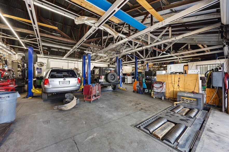 More Photos Of 230 E Tehachapi Blvd, Tehachapi General Retail For Sale