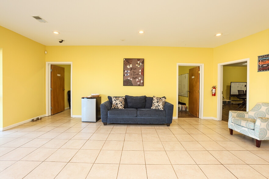 More Photos Of 8311 Two Notch Rd, Columbia Office For Sale