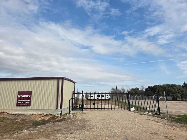 More Photos Of 8877 Stewarts Mdws, College Station Self Storage For Sale