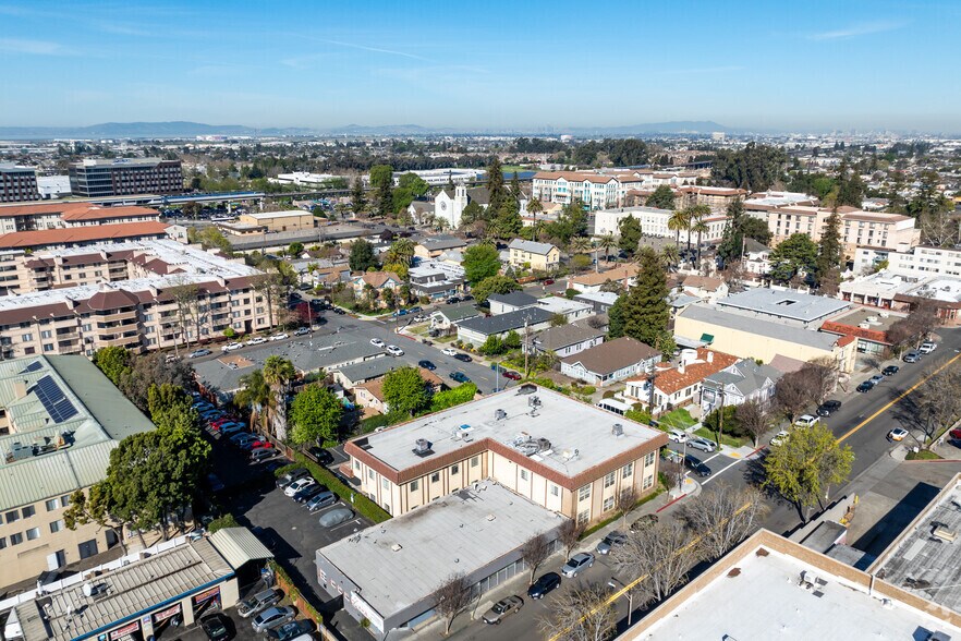 More Photos Of 303-325 W Joaquin Ave, San Leandro Loft Creative Space For Lease