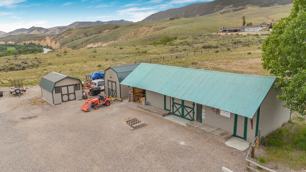 More Photos Of 13 Gott Ln, Salmon Hospitality For Sale