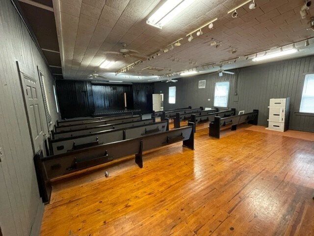 More Photos Of 109 Burney Rd, Seagrove Religious Facility For Lease