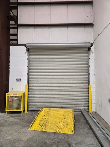 More Photos Of 1260 American Way, Longwood Warehouse For Lease