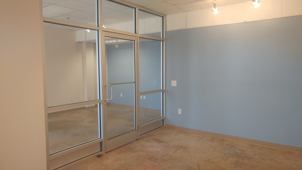 More Photos Of 605 W Main St, Carrboro Medical For Sale