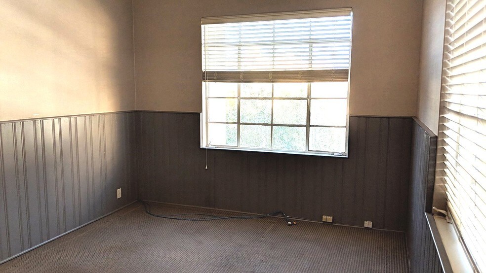 More Photos Of 114-122 S Beverly Dr, Beverly Hills Storefront Retail Office For Lease