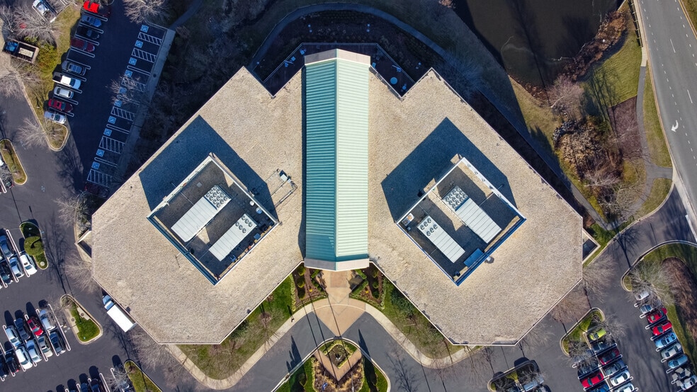 More Photos Of 10900 Nuckols Rd, Glen Allen Medical For Lease