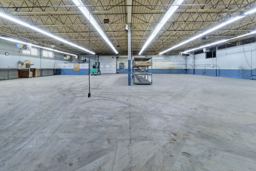 More Photos Of 1301 S 6th St, Noblesville Manufacturing For Sale