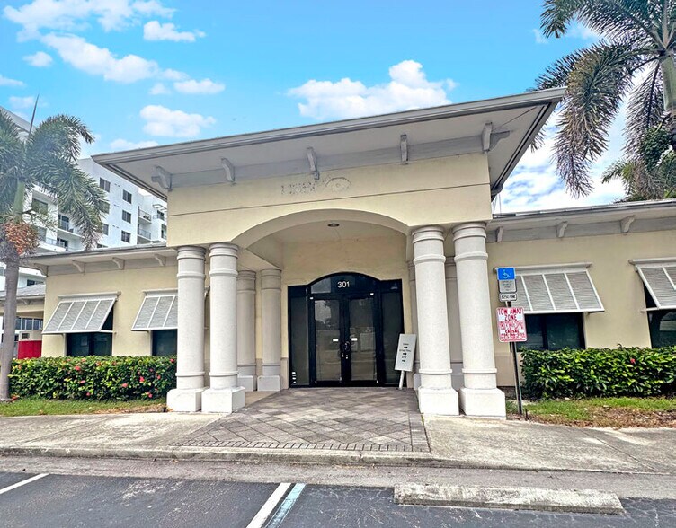 More Photos Of 301 N Federal Hwy, Pompano Beach Freestanding For Lease