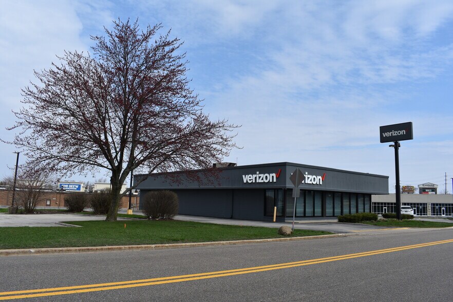 Primary Photo Of 504 Iaa Dr, Bloomington Freestanding For Sale