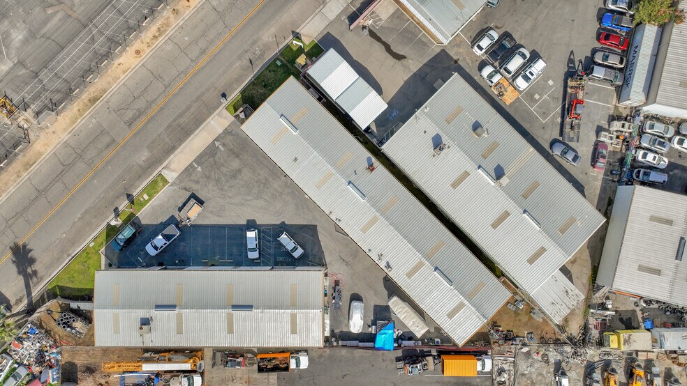 More Photos Of 5753-5755 W Barstow Ave, Fresno Warehouse For Lease