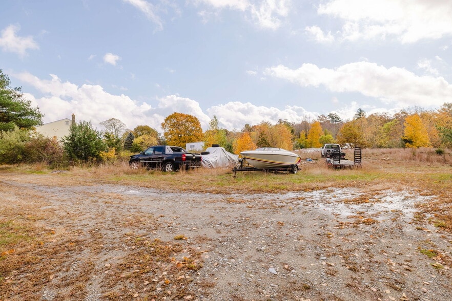 More Photos Of 634 Winthrop St, Taunton Flex For Sale