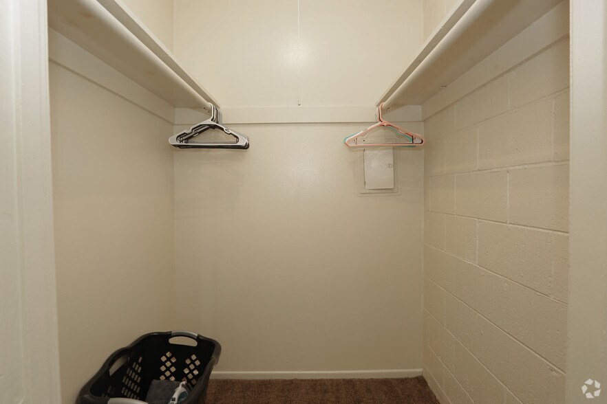 More Photos Of 1815 E Speedway Blvd, Tucson Apartments For Sale