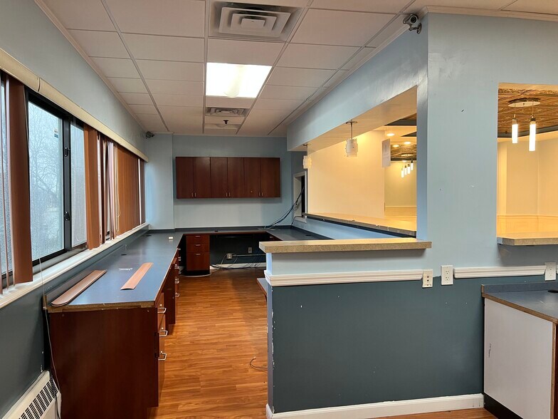 More Photos Of 970 N Broadway, Yonkers Medical For Sale