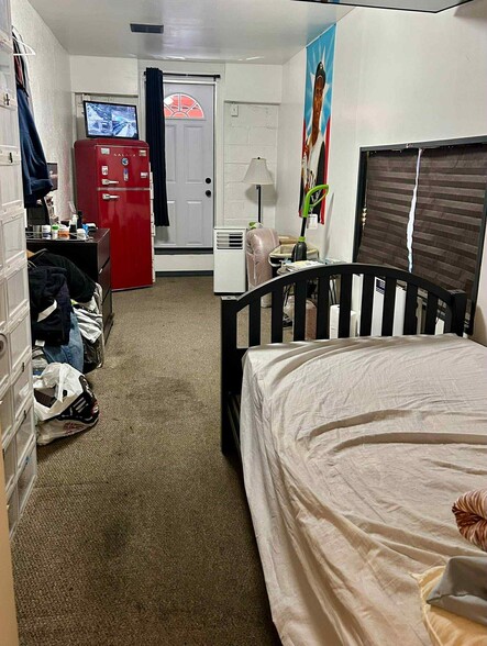 More Photos Of 2005 2005-7 E Sergeant st, Philadelphia Flex For Sale