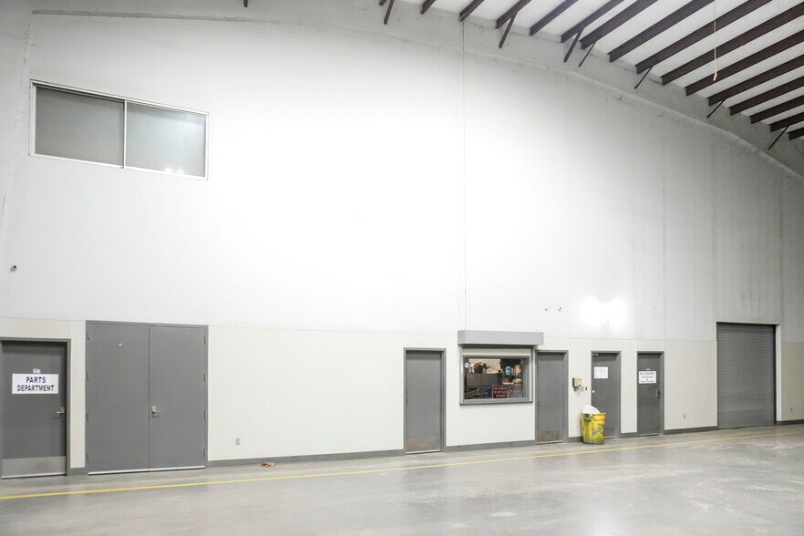 More Photos Of 3174 County Road 48, Robstown Warehouse For Sale