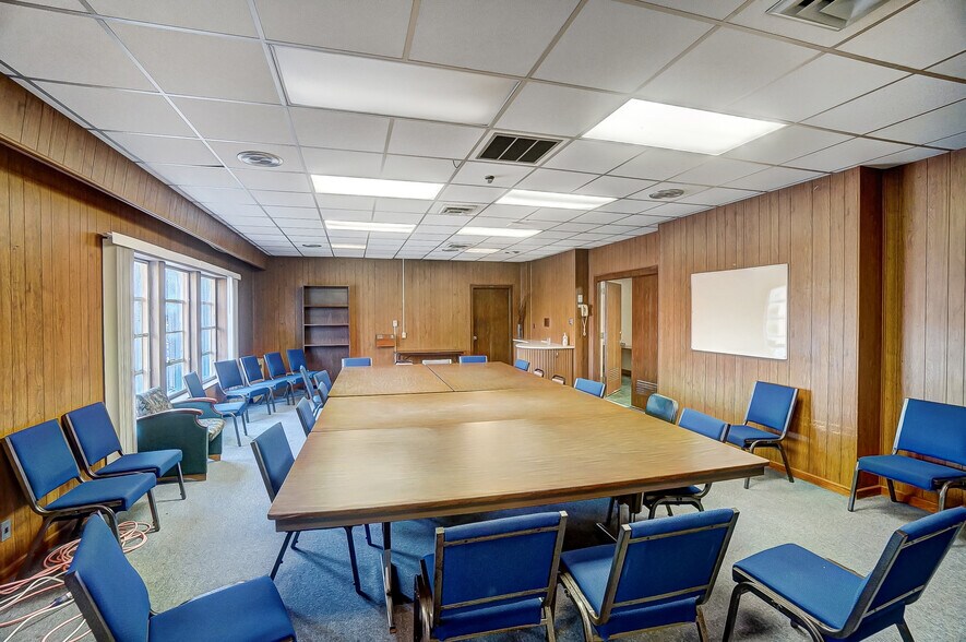 More Photos Of 150 E South College St, Yellow Springs Research And Development For Sale