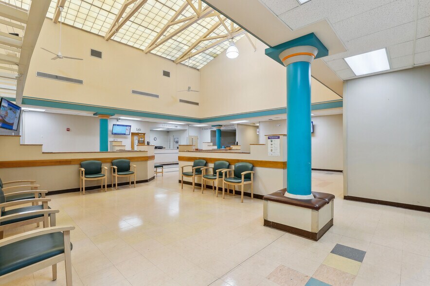 More Photos Of 631 Cherry Hill Rd, Baltimore Medical For Sale