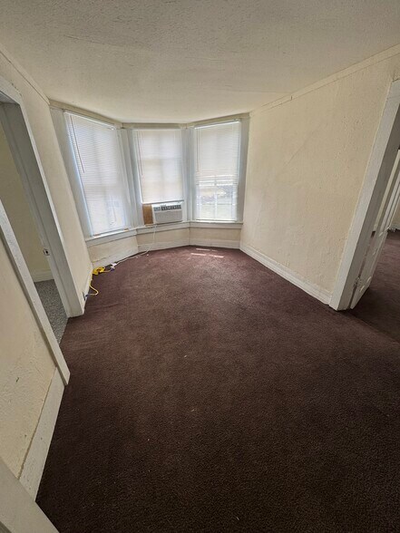 More Photos Of 403 Greenville St, Abbeville Apartments For Sale