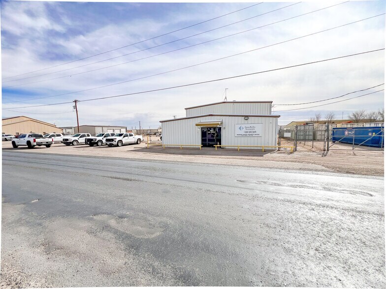 More Photos Of 3115 Francis Ave, Midland Industrial For Lease