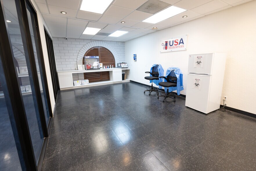 More Photos Of 601 S Rancho Dr, Las Vegas Medical For Sale