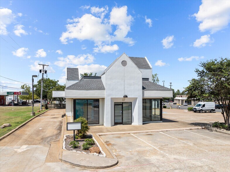 More Photos Of 1329 S Jackson St, Jacksonville Drugstore For Lease