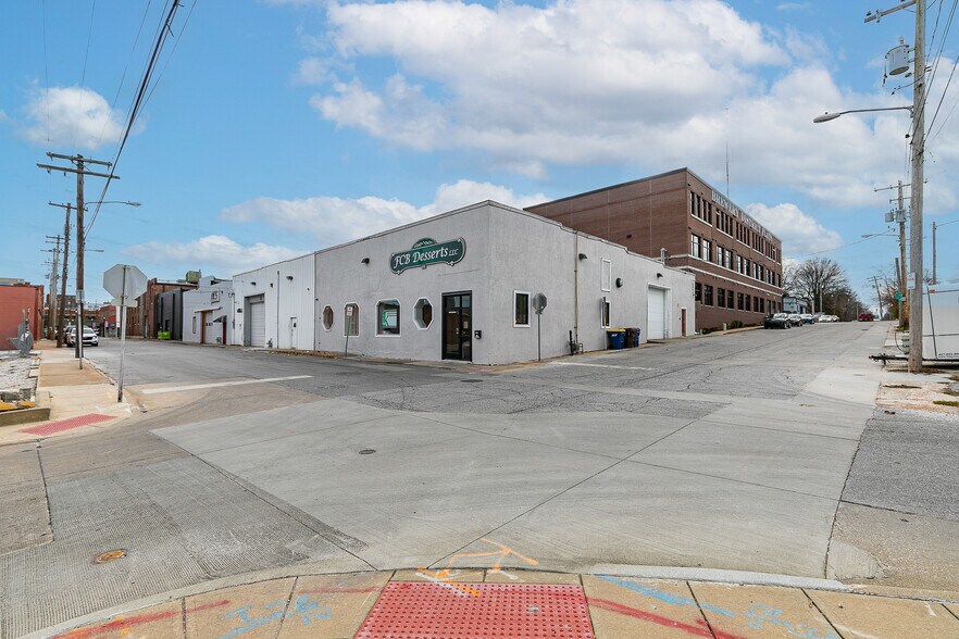 More Photos Of 530 W McDaniel St, Springfield Industrial For Lease