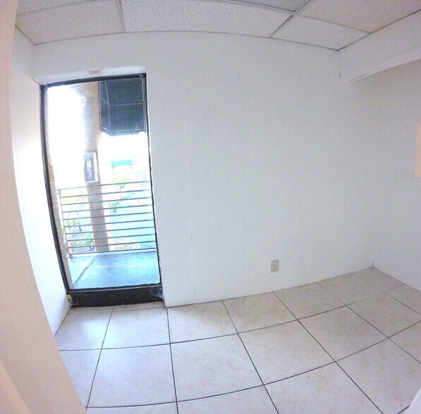 More Photos Of 2331 N State Road 7, Lauderhill Office For Sale