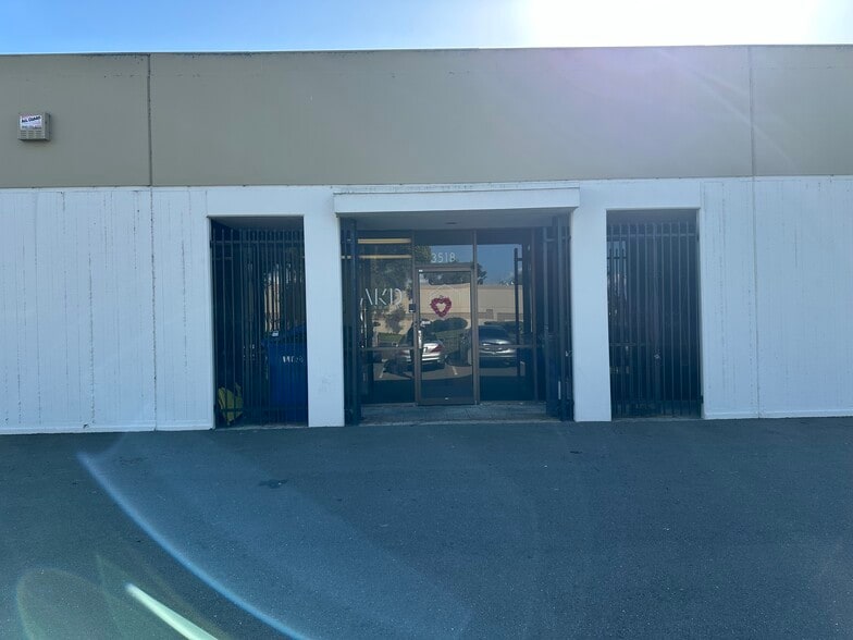 More Photos Of 3514-3544 Arden Rd, Hayward Warehouse For Lease