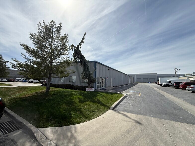 More Photos Of 2450 S 3400 W, Salt Lake City Manufacturing For Lease