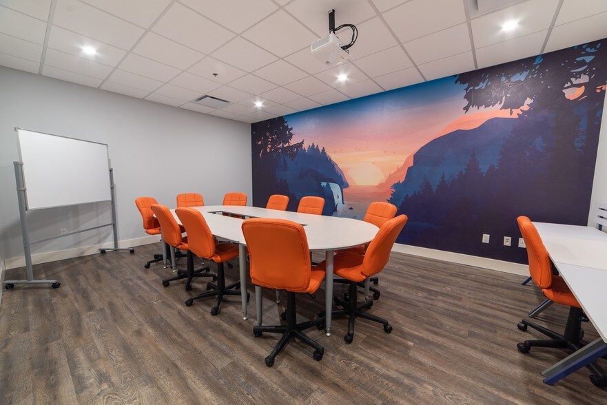 More Photos Of 180 James St S, Hamilton Office For Lease